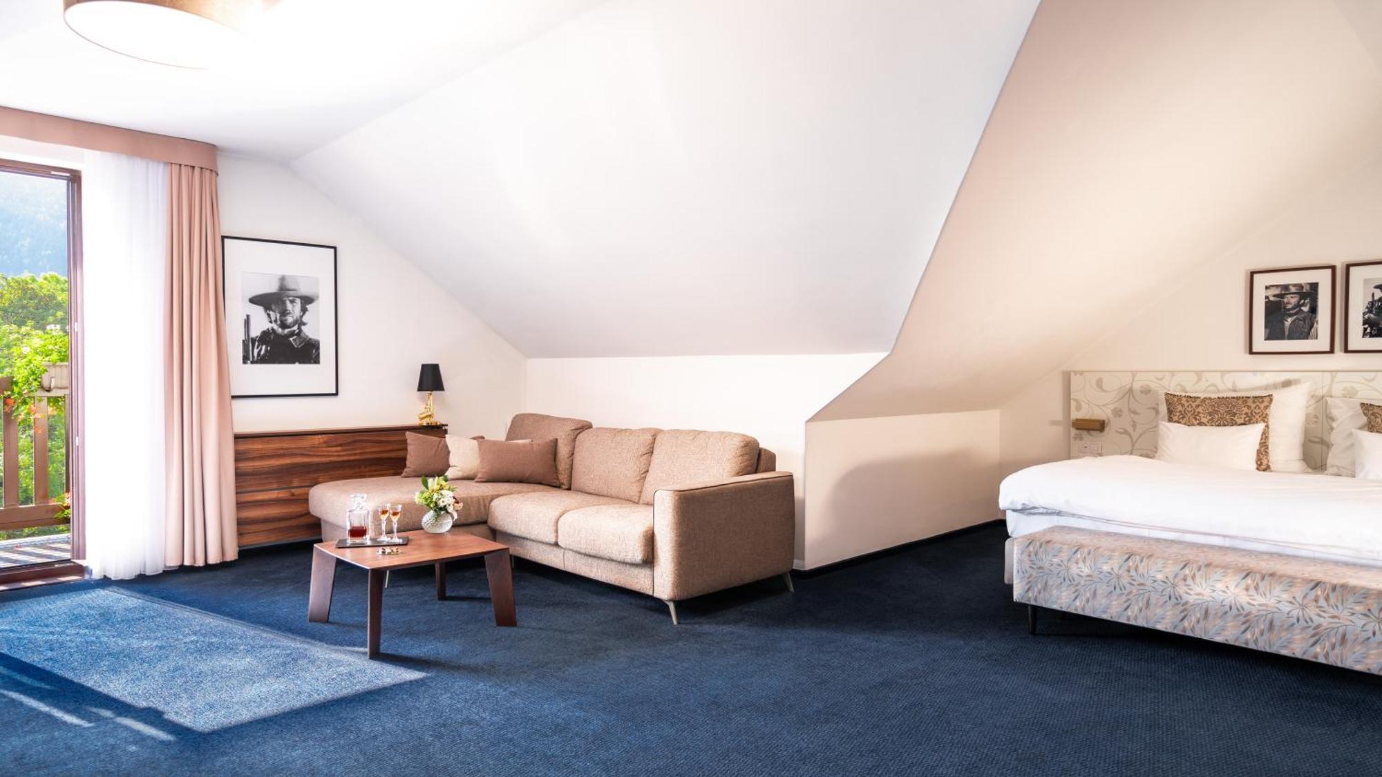 Savoy Hotel 4*